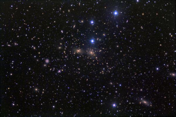 L'enorme ammasso di galassie della Chioma di Berenice, a 320 milioni di anni luce di distanza, è la più lontana delle sette meraviglie celesti.  